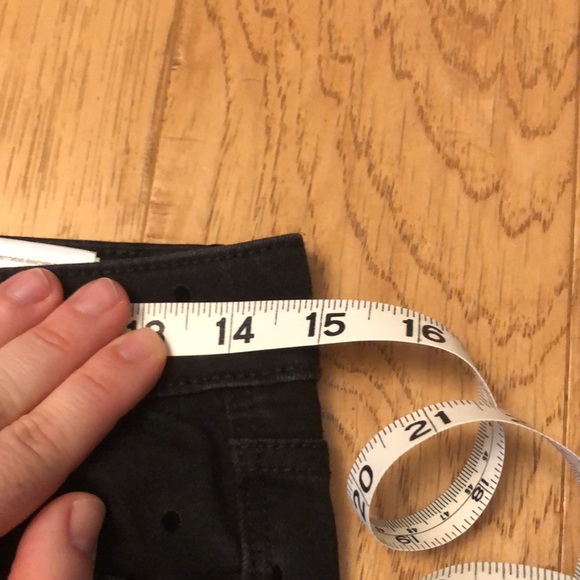 Old Navy black polka dot rockstar leggings size 6 - Picture 5 of 7